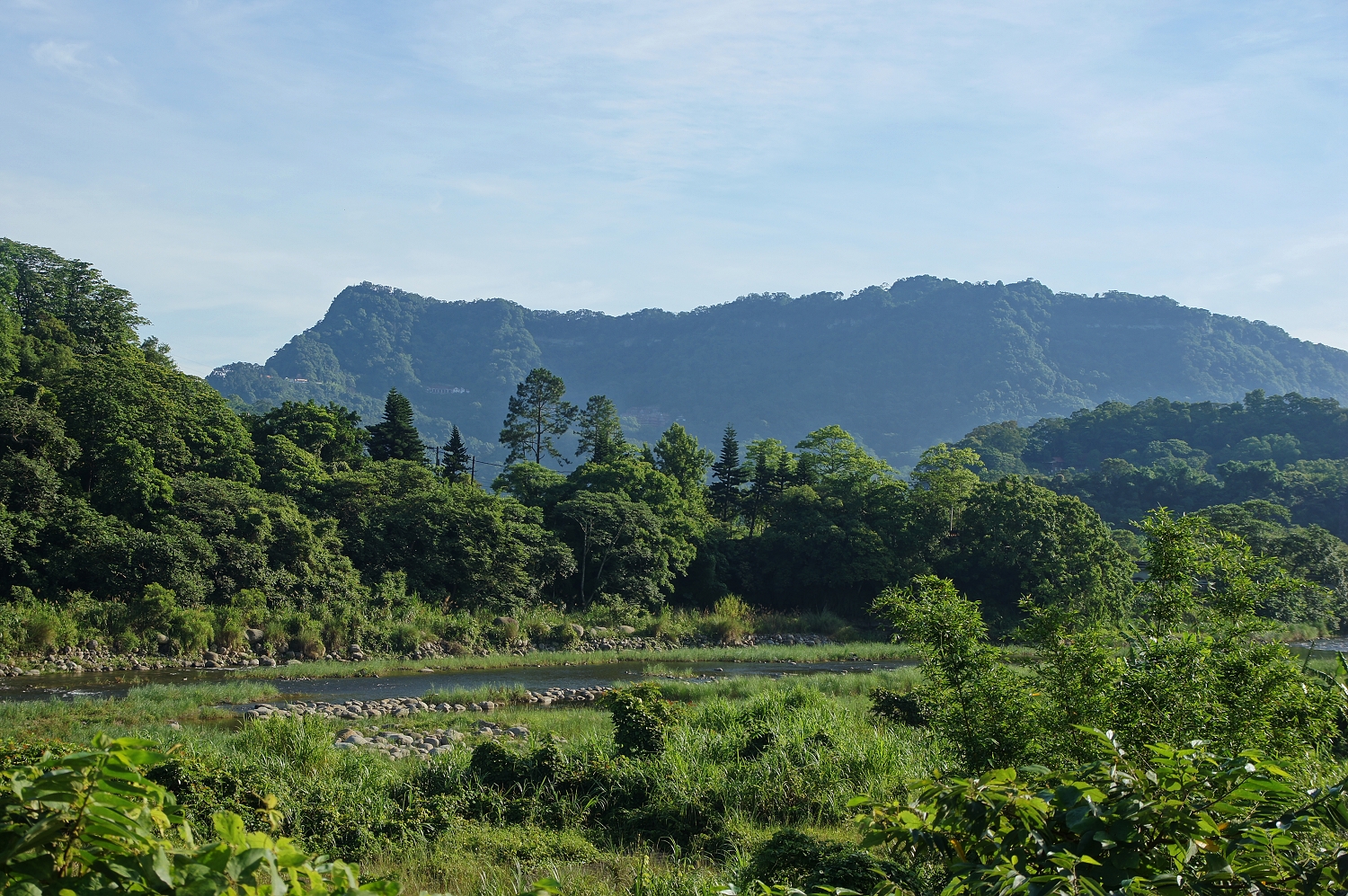 Scopri la Magia della Catena Montuosa di Jialishan in Taiwan - Meiyuan Village | Secret World Trip Planner