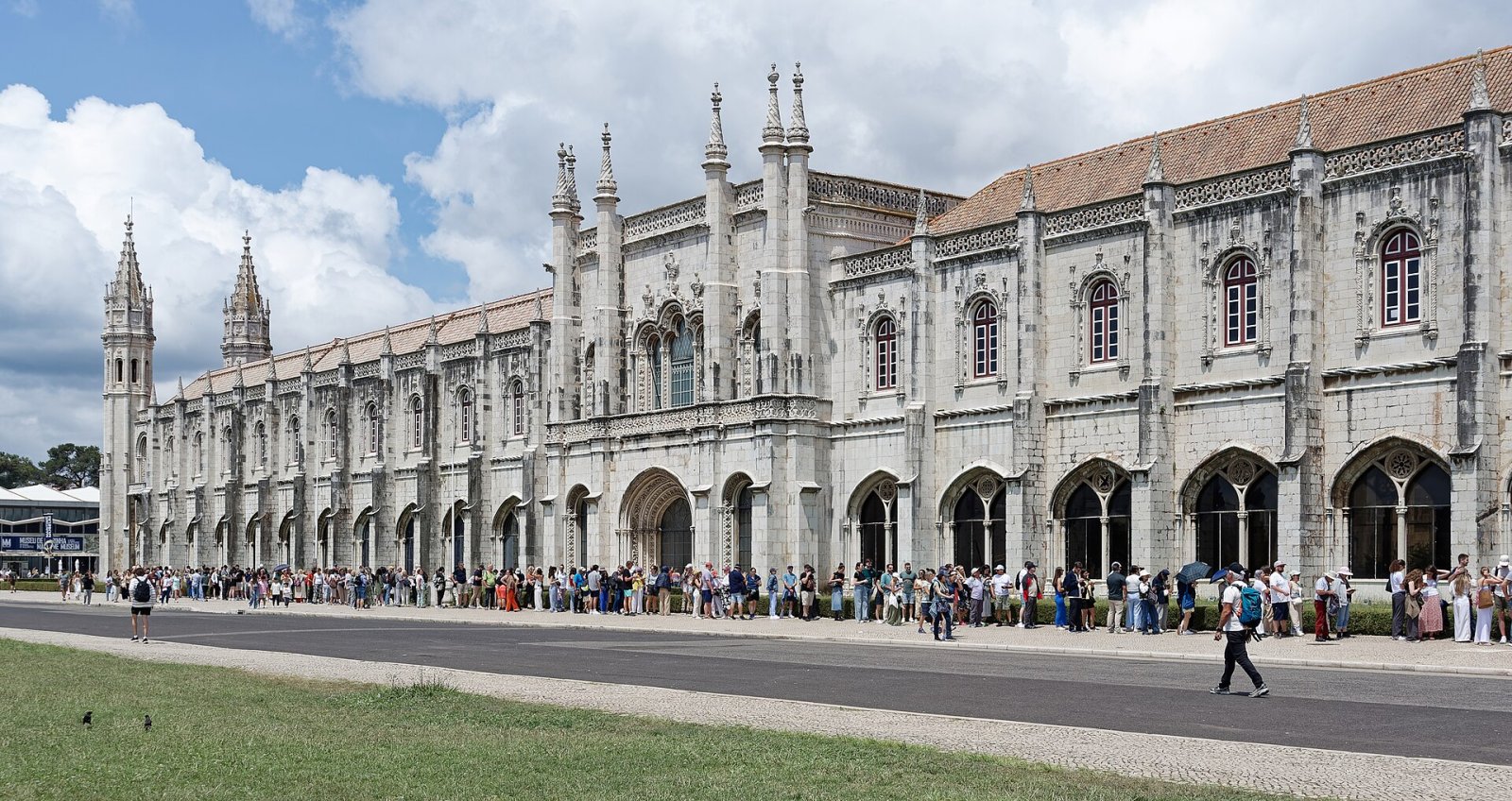 Descubra o Mosteiro dos Jerónimos em Lisboa | Secret World Trip Planner