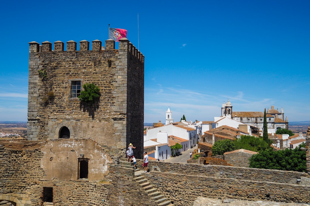Découvrez Monsaraz : un bijou du patrimoine culturel portugais | Secret World Trip Planner