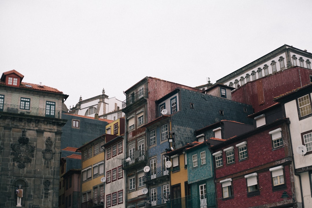 Scopri Porto Ribeira: Storia e Bellezze della Capitale del Nord | Secret World Trip Planner