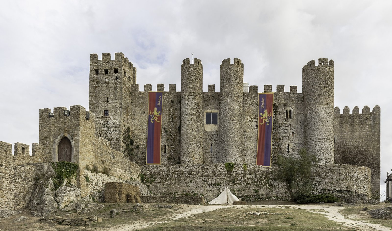Descubra Óbidos: uma joia medieval de Portugal - Soleminis | Secret World Trip Planner