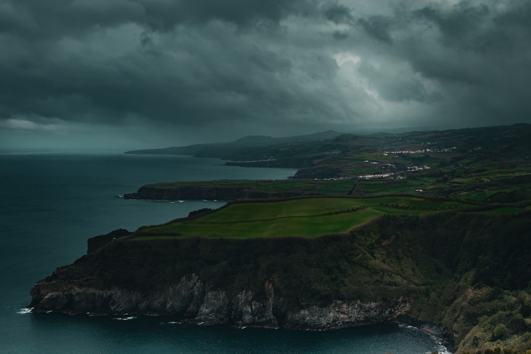 Scopri Ponta Delgada: la porta delle Azzorre | Secret World Trip Planner