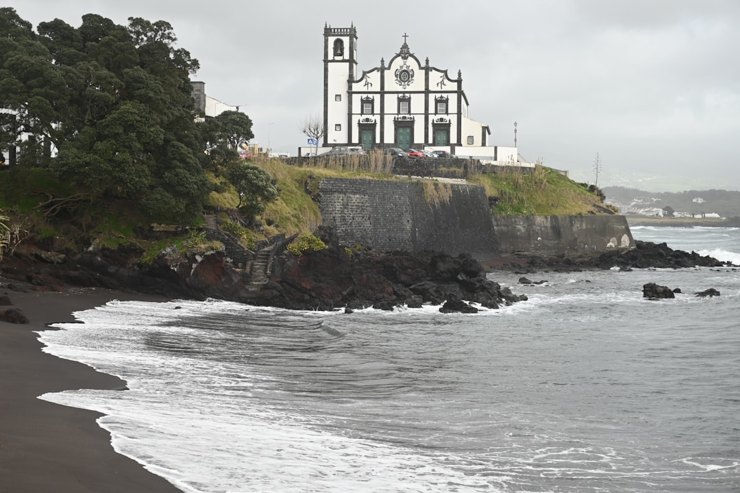 Scopri Ponta Delgada: la porta delle Azzorre | Secret World Trip Planner