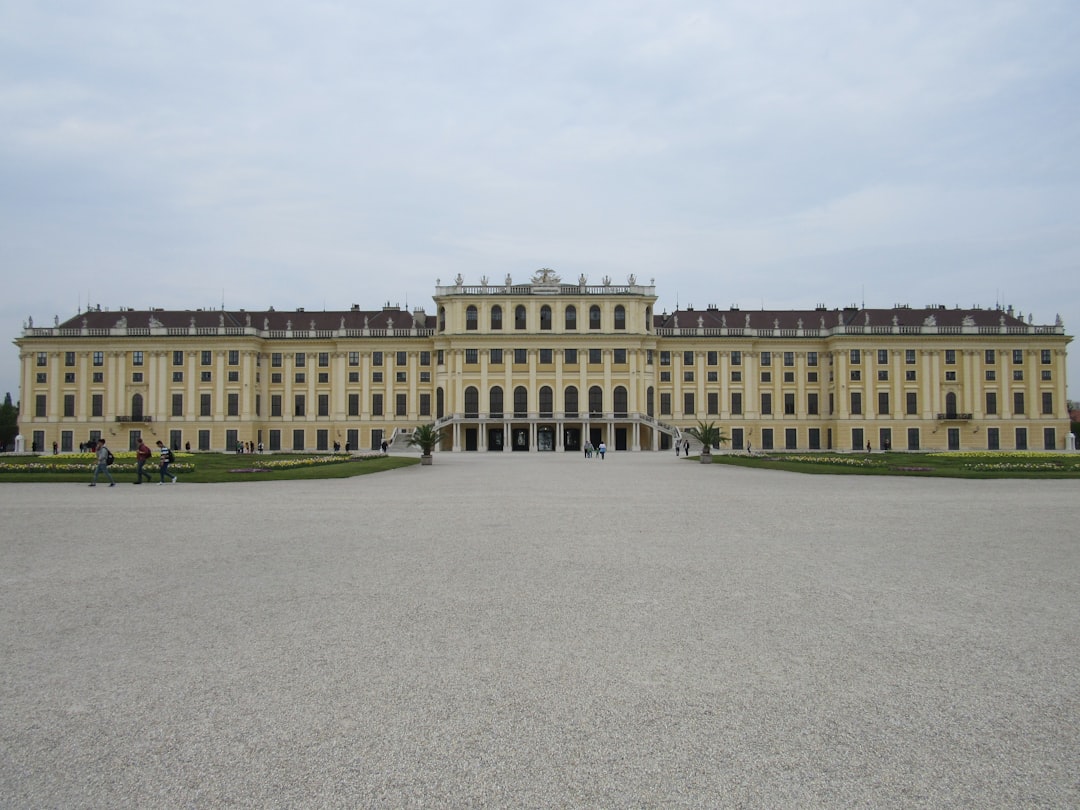 Scopri il Palazzo di Schönbrunn: storia e bellezza a Vienna - Wien | Secret World Trip Planner