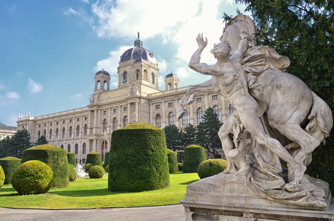ウィーンの美術史博物館を発見する：芸術の旅 - Wien | Secret World Trip Planner
