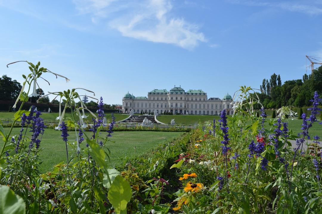 Descubra o Belvedere de Viena: um tesouro cultural austríaco - Wien | Secret World Trip Planner