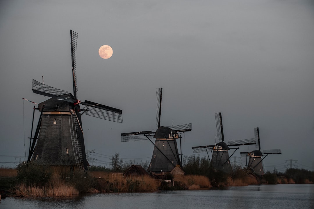 发现 Kinderdijk 风车:人类遗产 - Kinderdijk | Secret World Trip Planner