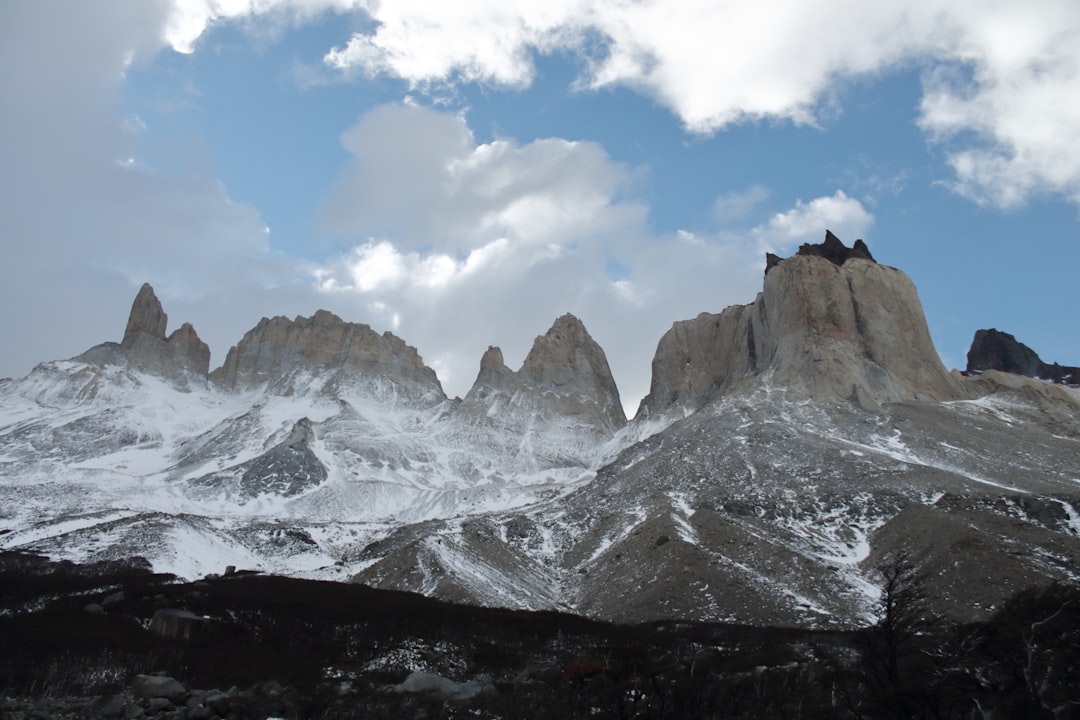 Entdecke die Magie der Marmorhöhlen in Chile - Chile Chico | Secret World Trip Planner