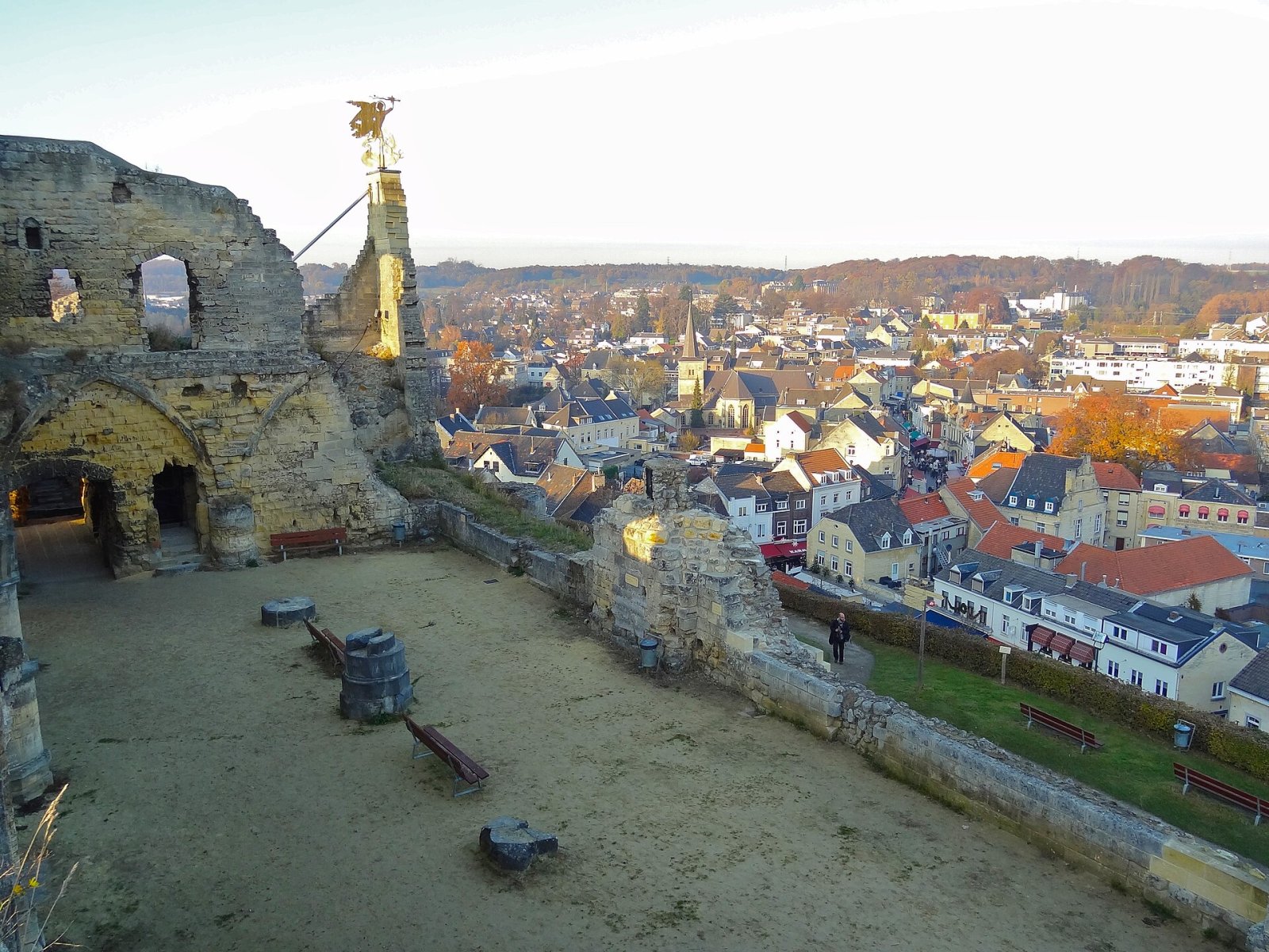 Discover Valkenburg Castle: History and Beauty in Limburg - Valkenburg | Secret World Trip Planner