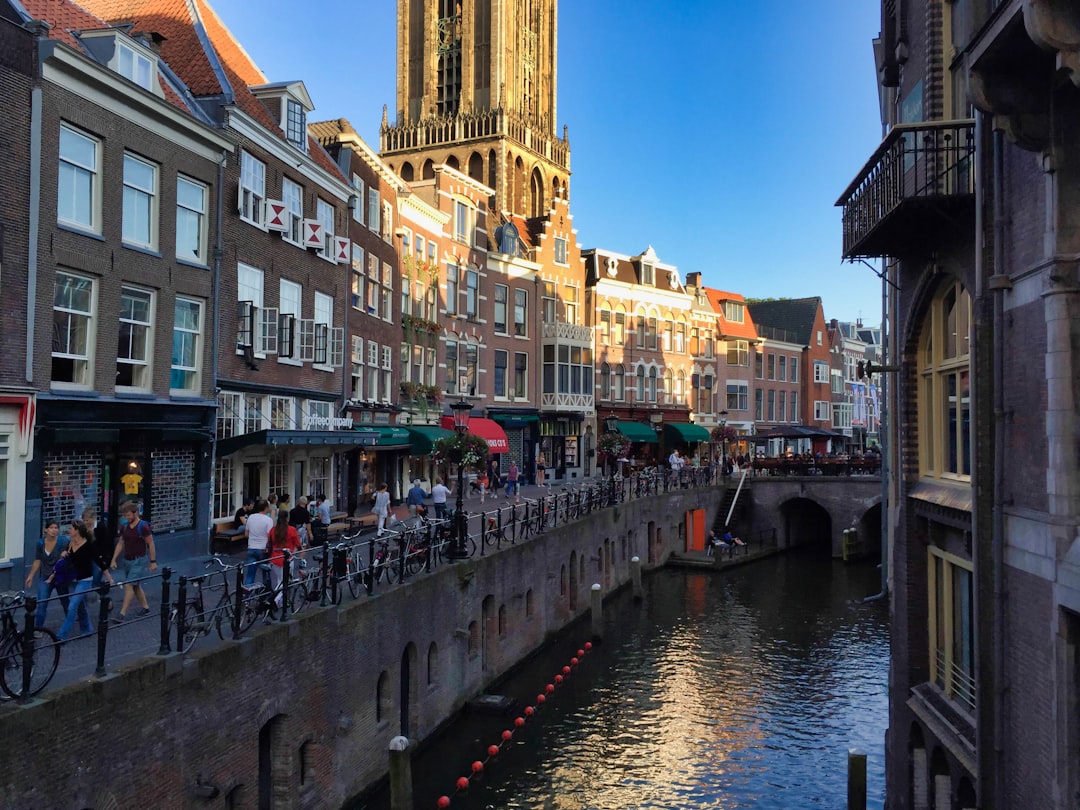 探索乌得勒支的宏伟多姆塔：荷兰文化的象征 - Utrecht | Secret World Trip Planner