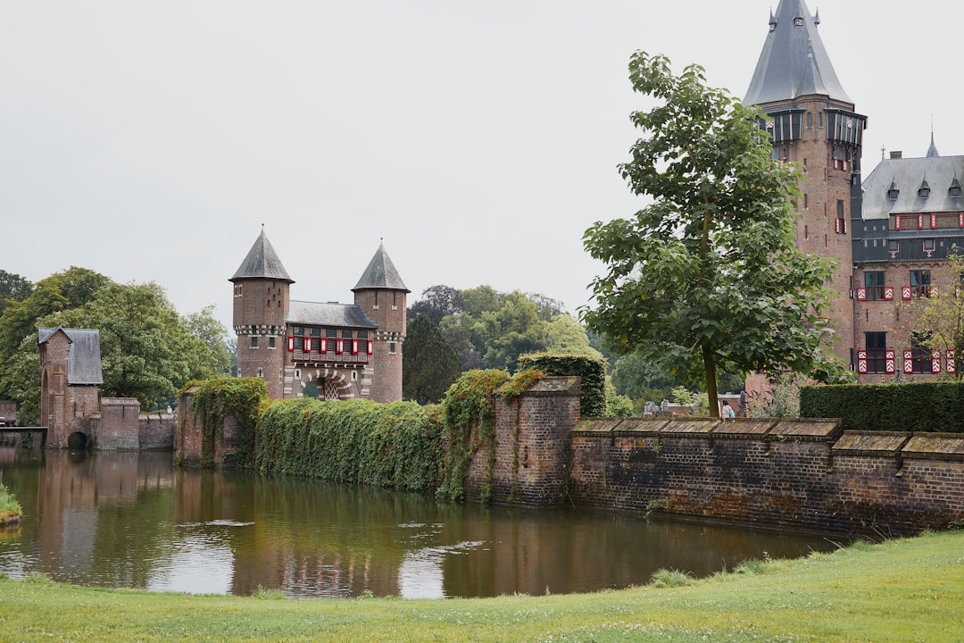 Kasteel De Haar: Un Viaggio nel Cuore della Storia Olandese - Utrecht | Secret World Trip Planner