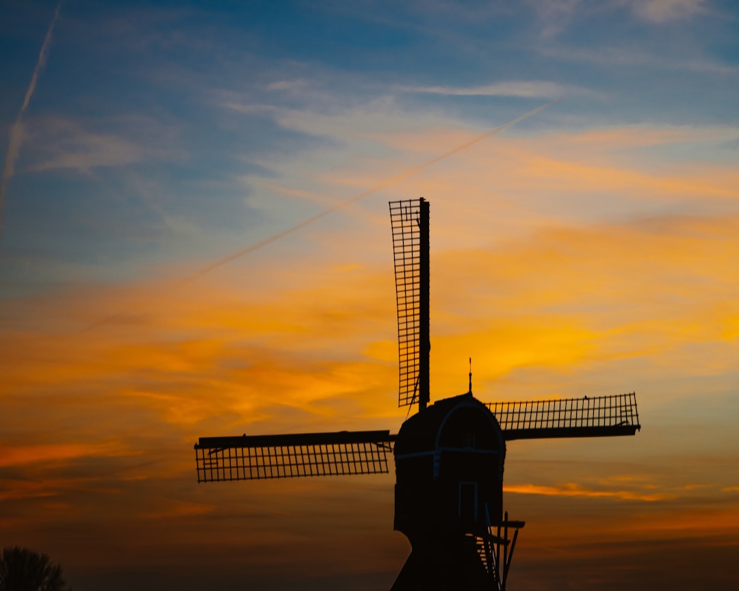 访问Kinderdijk:荷兰的自然瑰宝 - Kinderdijk | Secret World Trip Planner