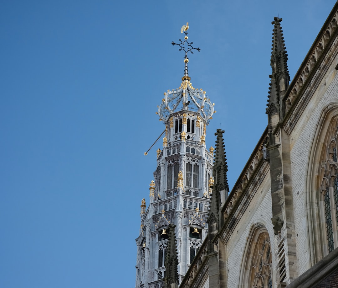 Découvrez la Grande Église de Haarlem : un trésor culturel aux Pays-Bas - Haarlem | Secret World Trip Planner