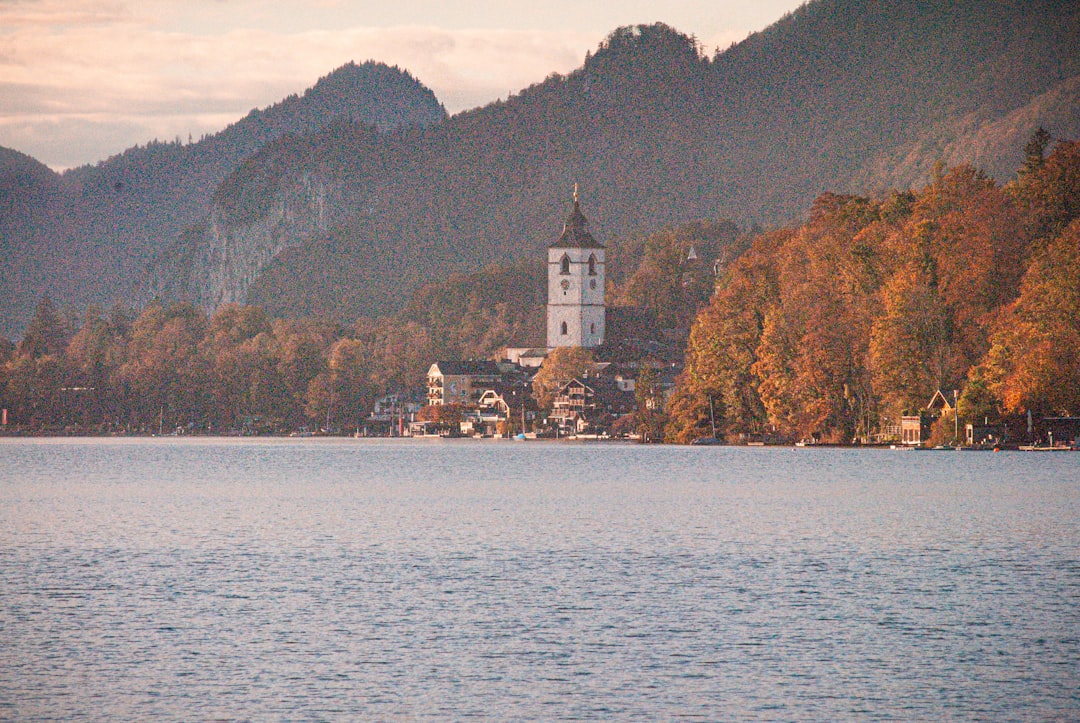 Découvrez la beauté du Wolfgangsee à St Wolfgang - Gschwand | Secret World Trip Planner