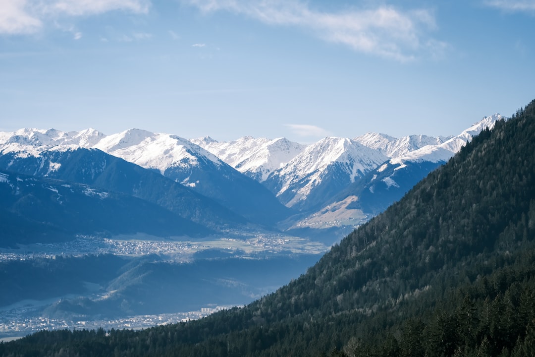 インスブルックのノルトケッテ山脈の魔法を発見する - Innsbruck | Secret World Trip Planner