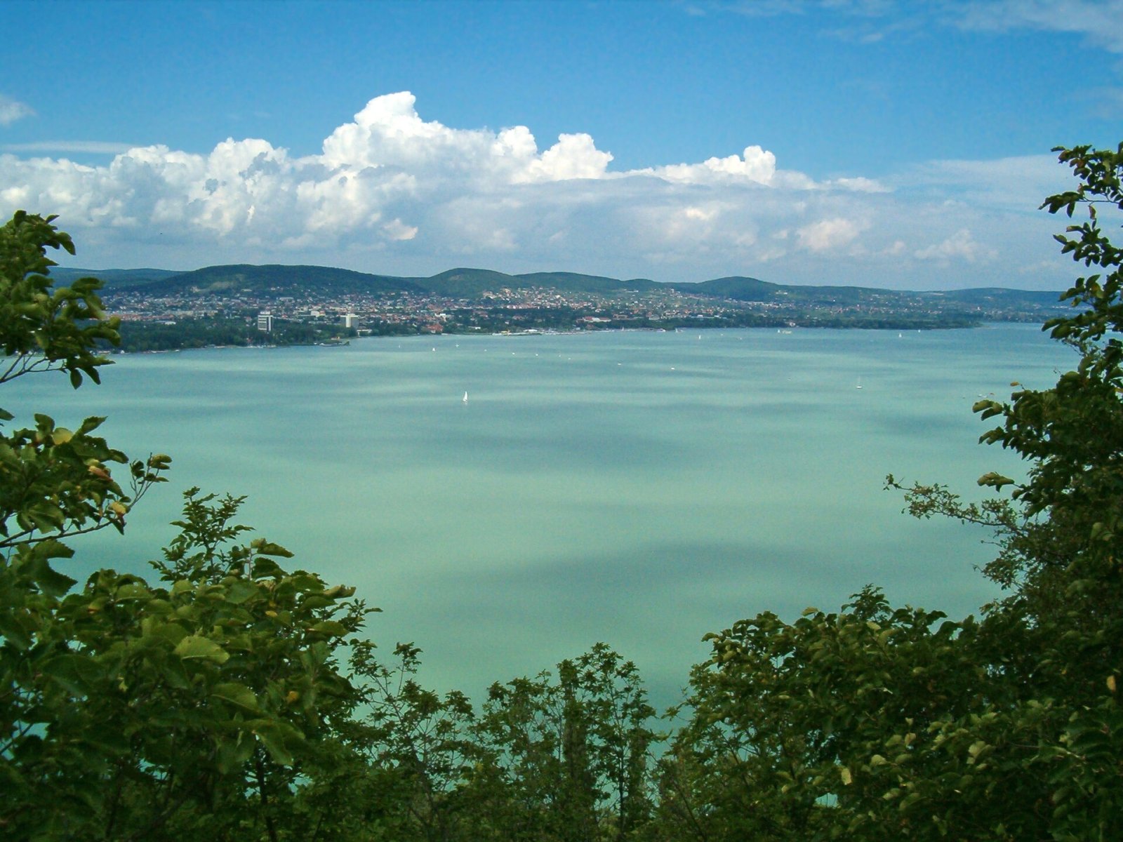 Scopri il Lago Balaton: Un Paradiso Naturale in Ungheria - Balatonfüred | Secret World Trip Planner