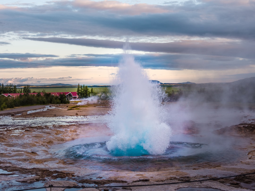 Гейзеры: Природные термы Исландии - Geysir | Secret World Trip Planner