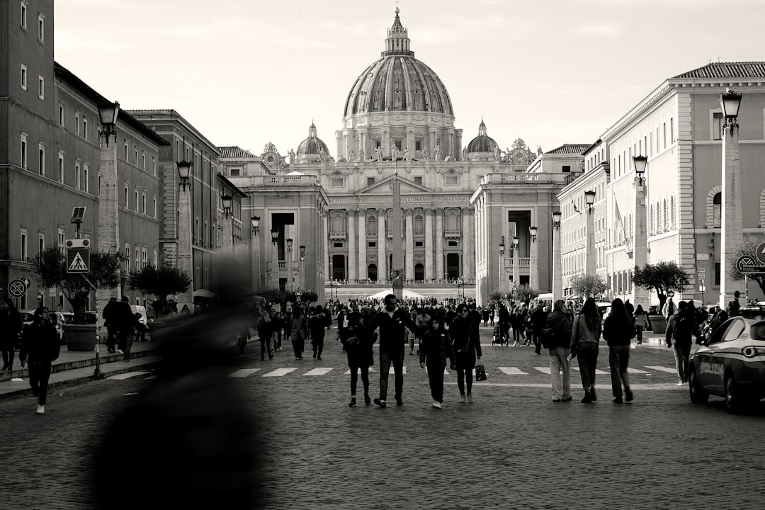 梵蒂冈山：罗马心中的宁静绿洲 - Colle Vaticano | Secret World Trip Planner