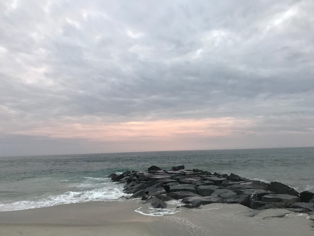 O Farol de Cape May: Uma Viagem no Tempo e na Beleza - Cape May | Secret World Trip Planner