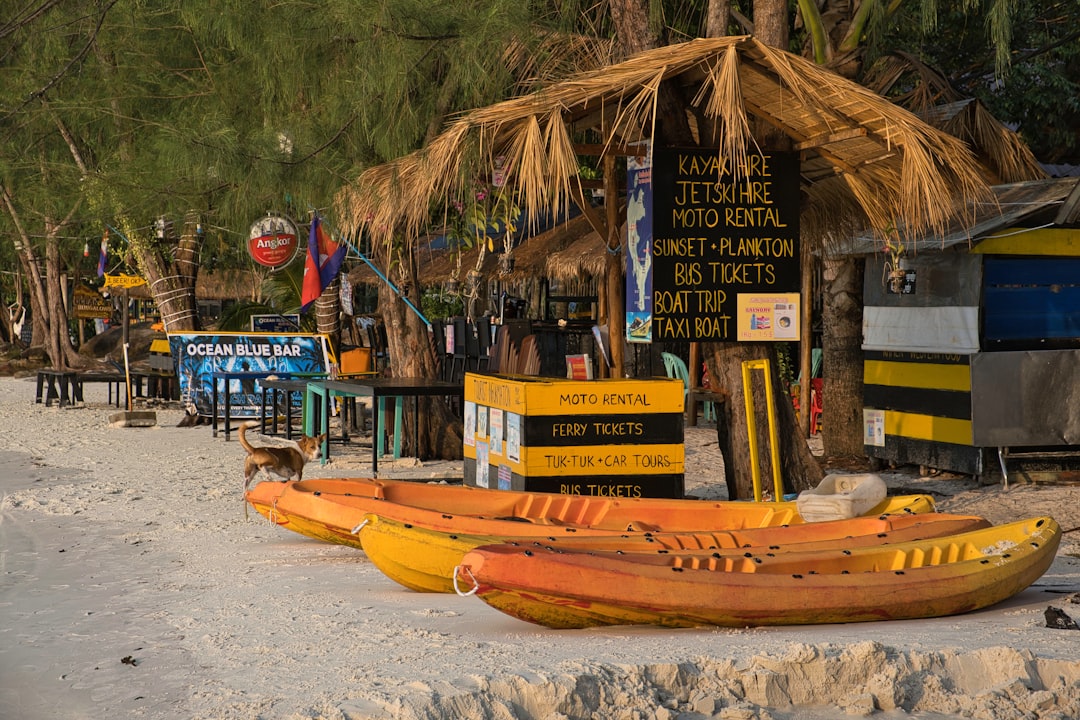 Die Magischen Sonnenuntergänge von Koh Rong: Ein Verstecktes Paradies - Koh Rong | Secret World Trip Planner