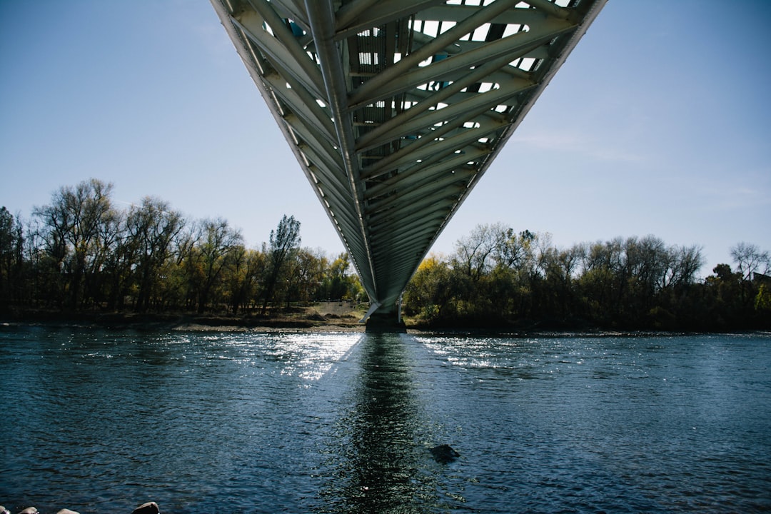 Sundial Bridge: Un Capolavoro Architettonico a Redding - Redding | Secret World Trip Planner