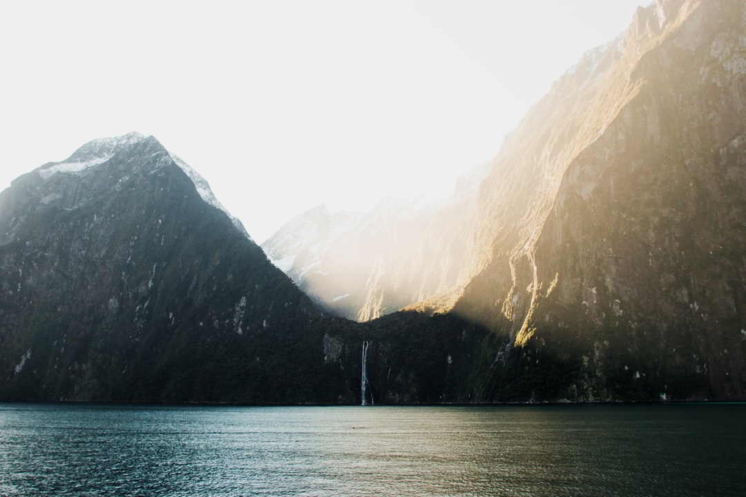 Milford Track : Le Sentier des Fjords en Nouvelle-Zélande - Milford Track | Secret World Trip Planner
