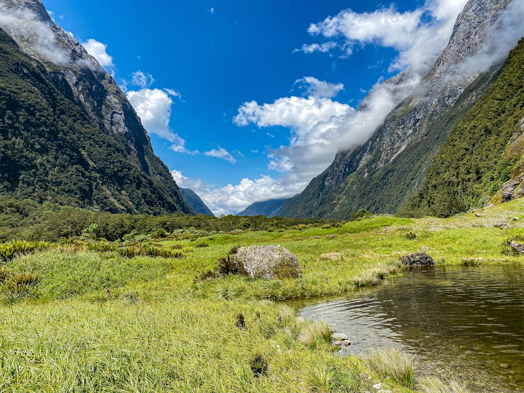 Milford Track: El Sendero de los Fiordos en Nueva Zelanda - Milford Track | Secret World Trip Planner