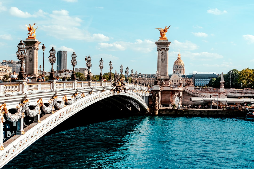 Мост Александра III: Шедевр Парижа - Pont Alexandre III | Secret World Trip Planner
