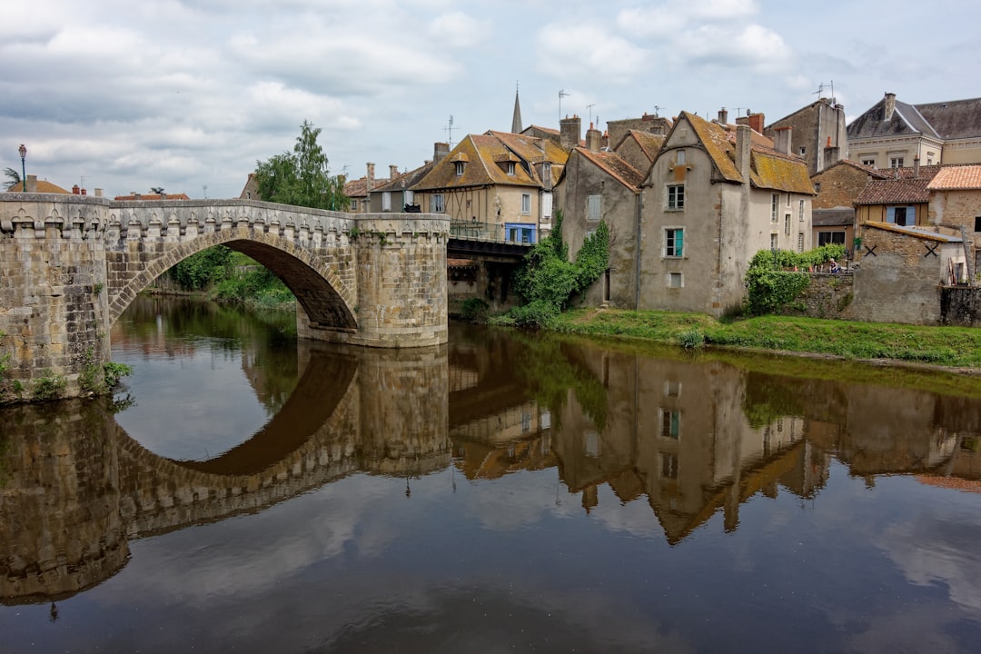 Pont Vieux: El Puente Oculto de Albi - Pont Vieux | Secret World Trip Planner