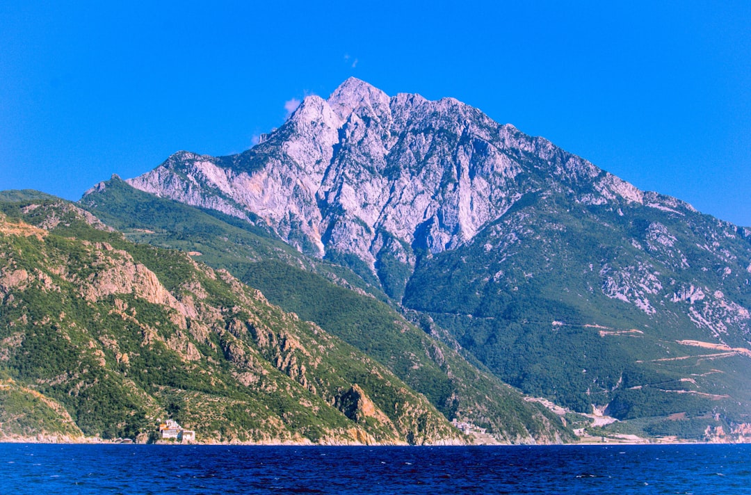 Découvrez le Mont Athos : un refuge spirituel en Grèce - 585G+9W Mount Athos | Secret World Trip Planner