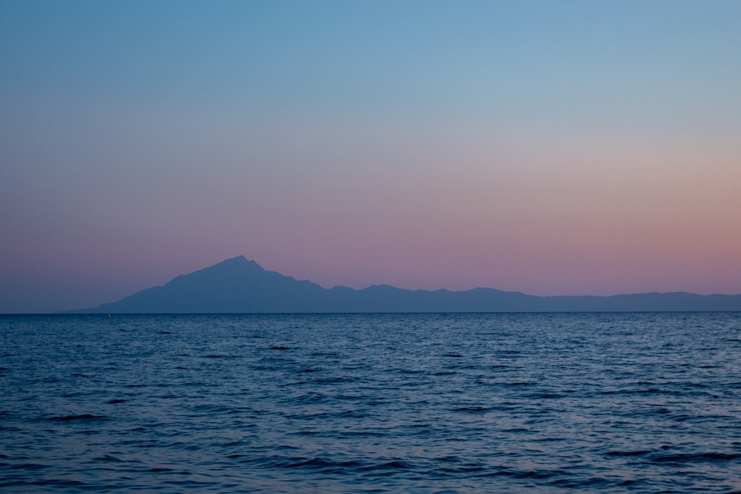 アトス山を発見する:ギリシャの精神的な避難所 - 585G+9W Mount Athos | Secret World Trip Planner