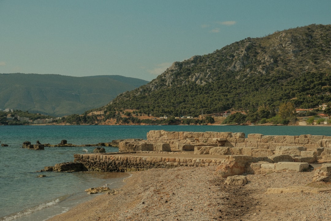 Découvrez Psilo Vouno : un joyau naturel en Grèce - F95Q+H2 Paramithia | Secret World Trip Planner
