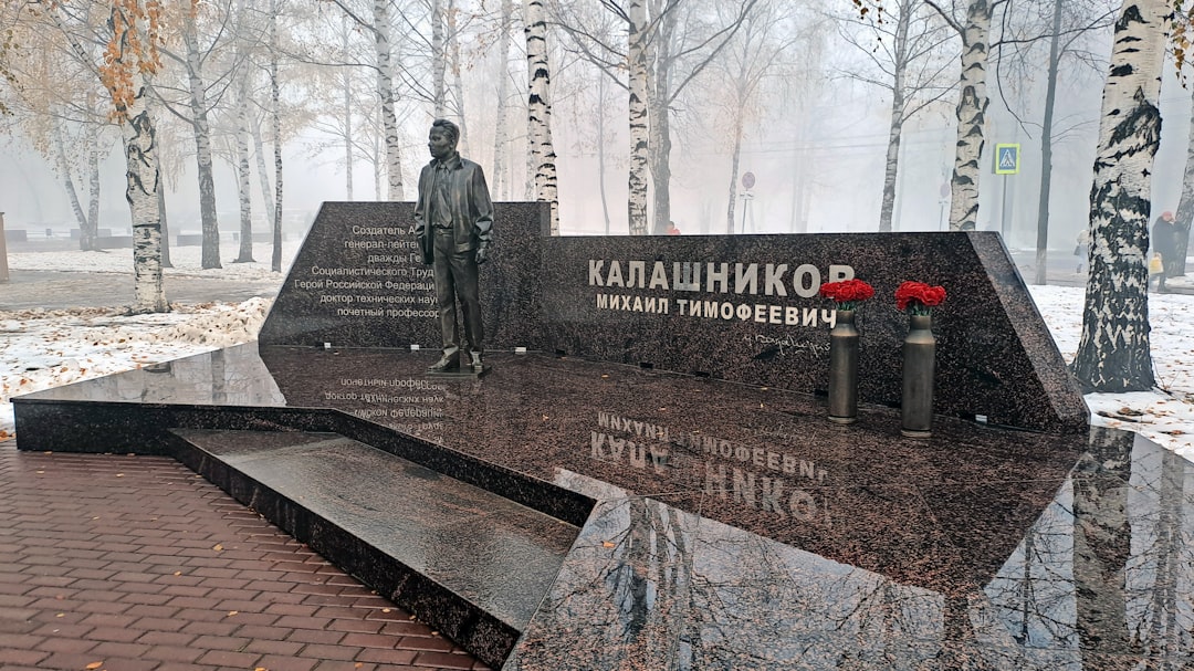 Kalyazinskaya Kolokol'nya: Der Verschwundene Turm am Volga - Oblast' di Tver' | Secret World Trip Planner
