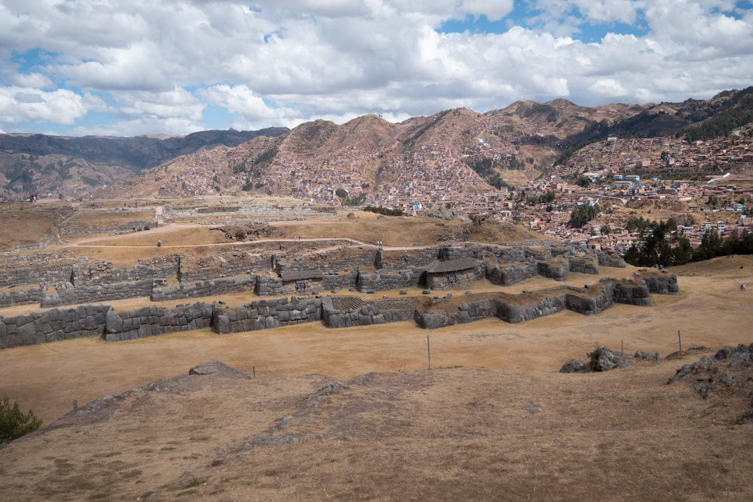 Esplora il sito archeologico RumiWasi in Perù - Cusco | Secret World Trip Planner