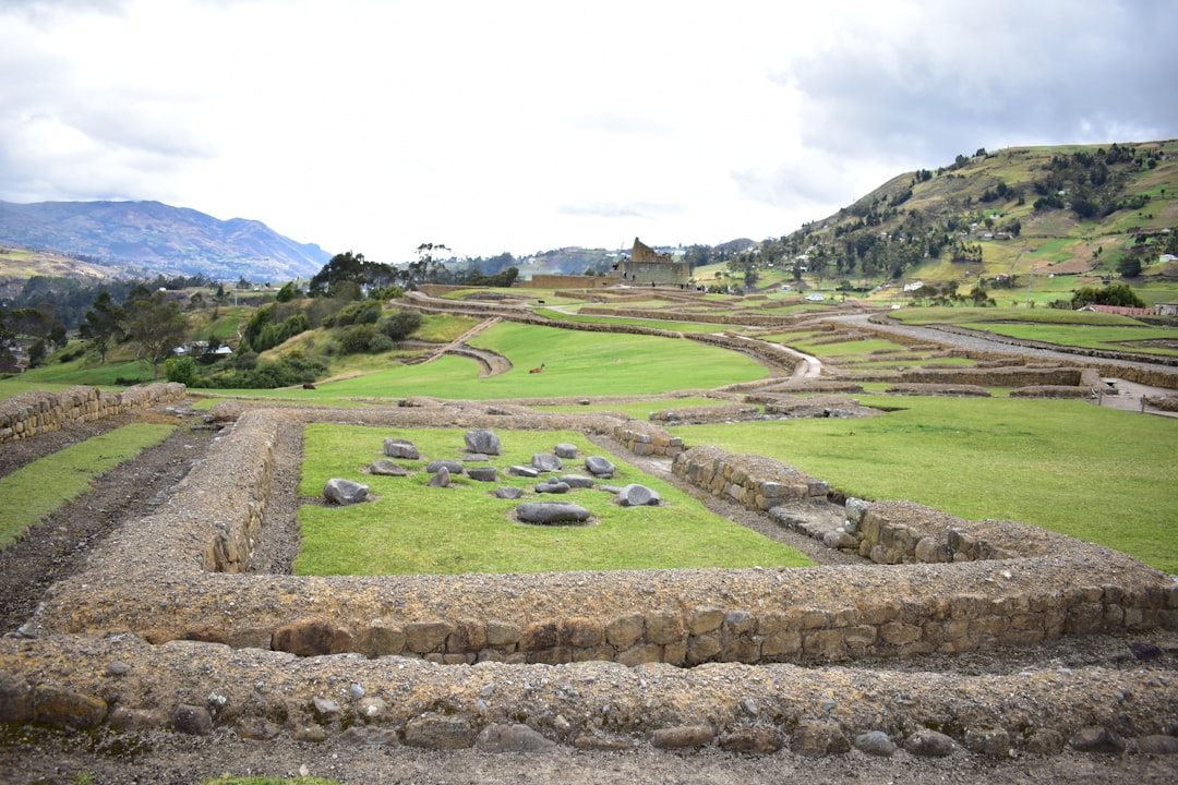 ペルーの考古学サイトRumiWasiを探る - Cusco | Secret World Trip Planner