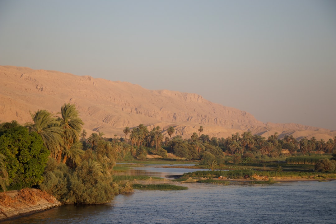Descubre Gebel Ribdab: Un Paraíso Natural en Egipto | Secret World Trip Planner