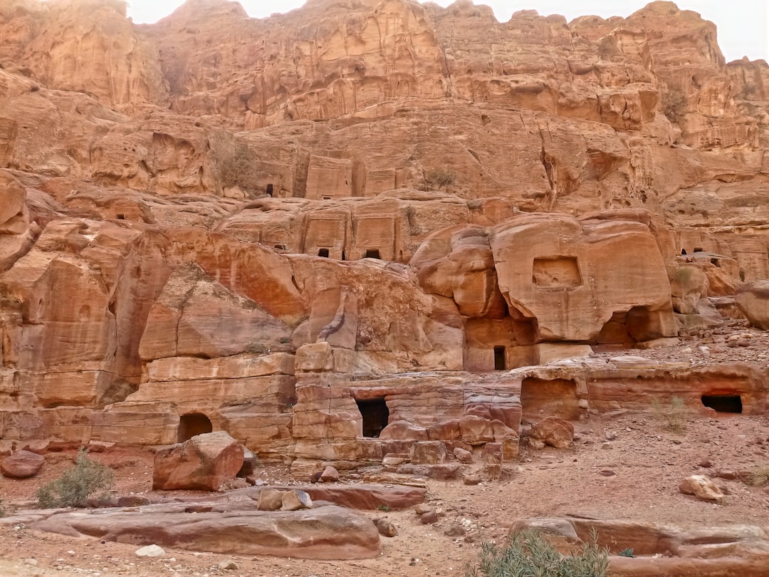 探索阿布里德曼山:约旦的自然角落 - G322+22 Aqaba | Secret World Trip Planner