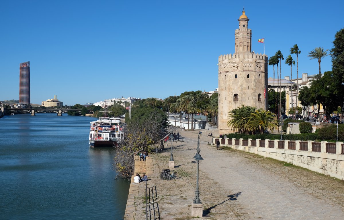 La Torre dell'Oro: Un Viaggio nei Sapori di Siviglia - Casco Antiguo | Secret World Trip Planner