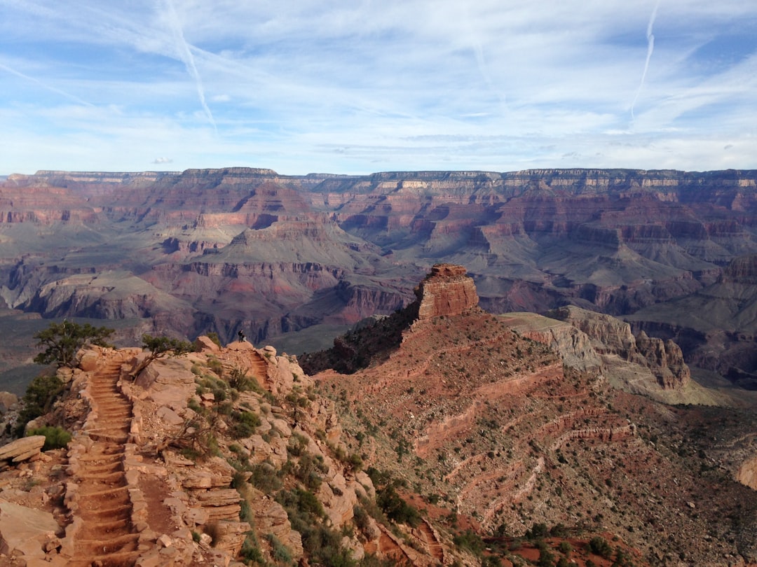 Entdecke den Rim Trail: Ein Unvergessliches Abenteuer - Grand Canyon Village | Secret World Trip Planner