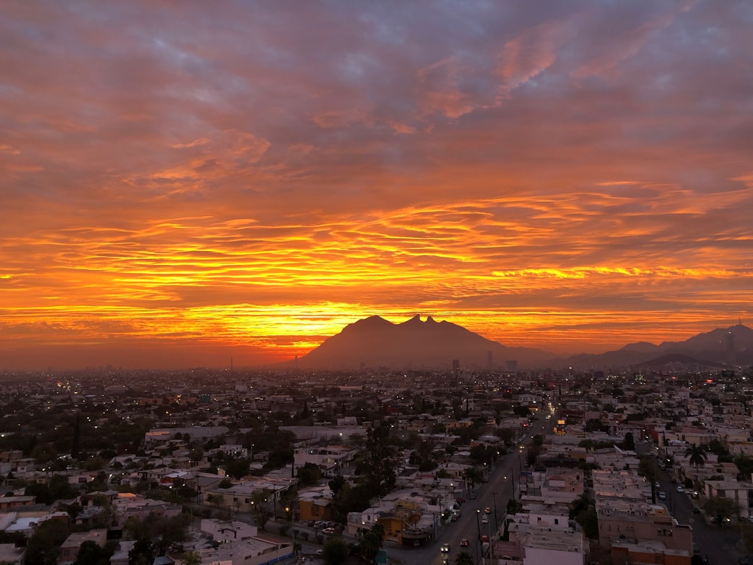 Die verborgenen Pfade des Cerro de la Silla entdecken - Monterrey | Secret World Trip Planner