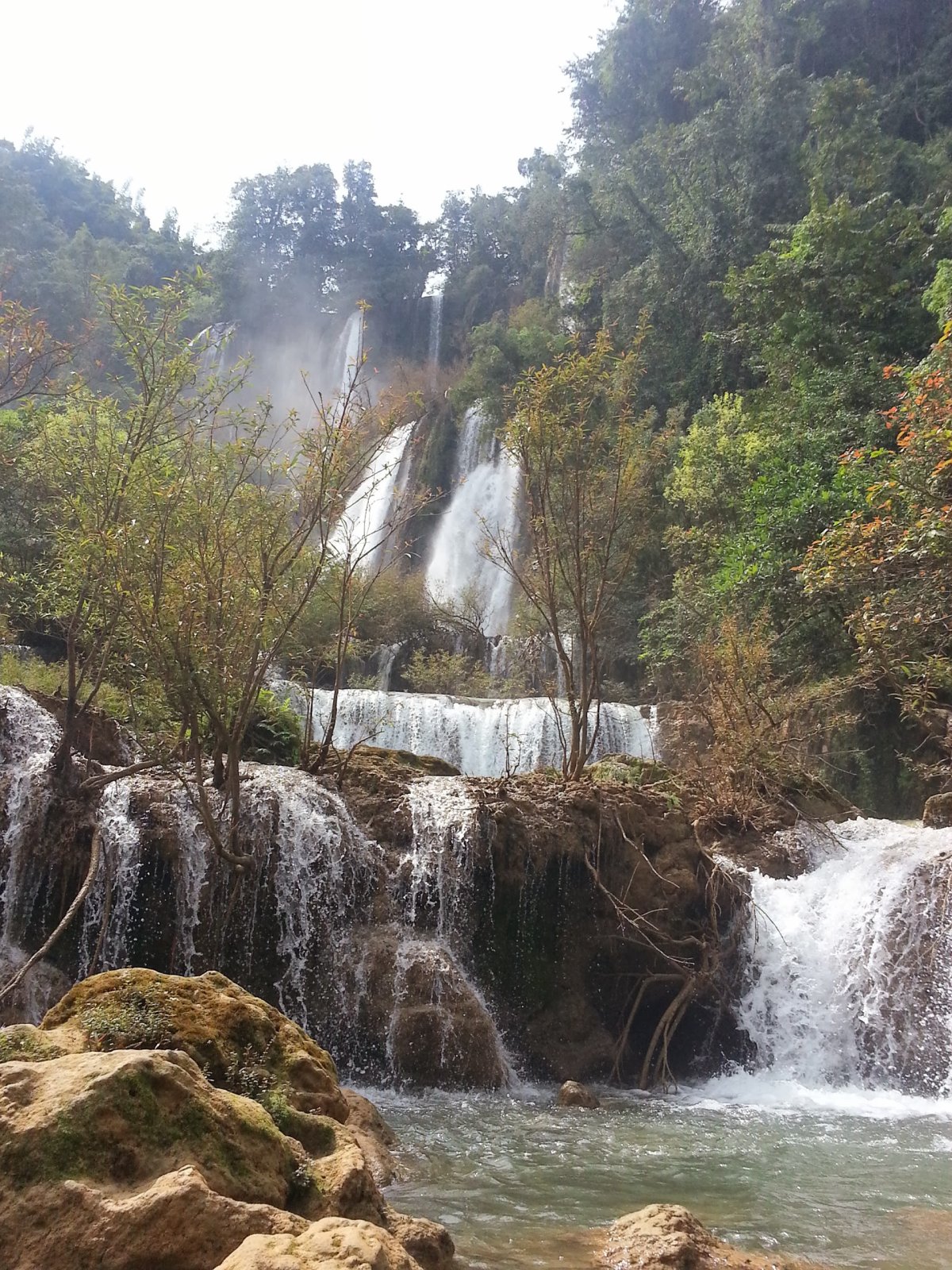 Merveilles de Thi Lo Su : La Cascade Cachée de Thaïlande - Umphang District | Secret World Trip Planner