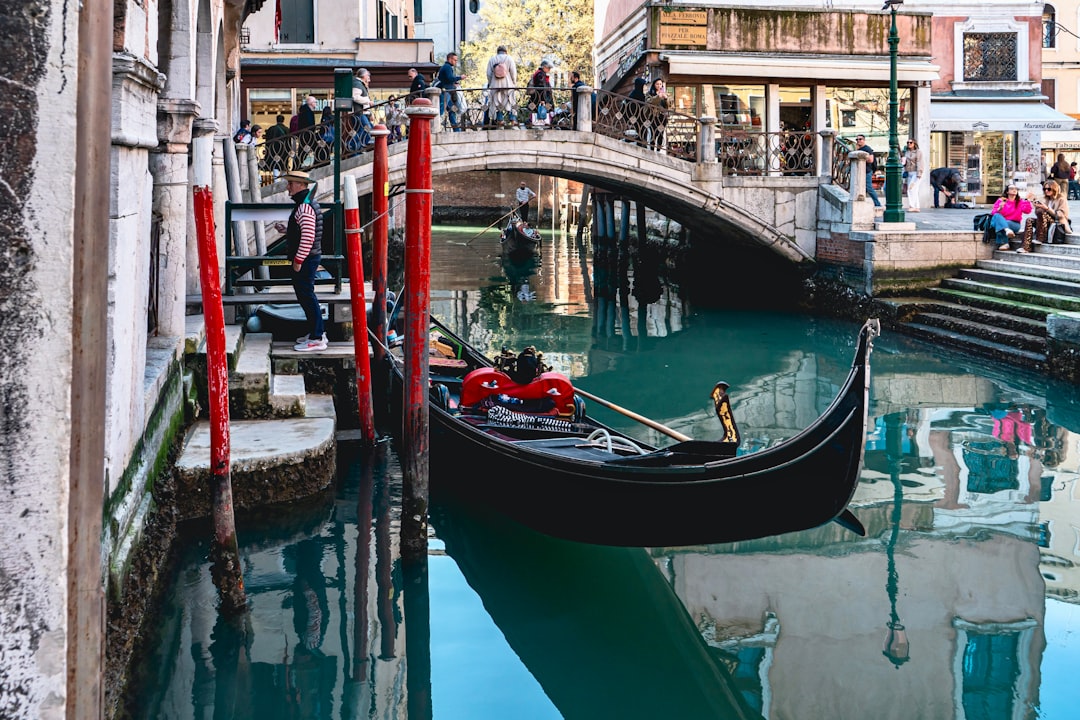 Secret World vs TripIt: Best App for Venice 2026 - Venezia | Secret World Trip Planner