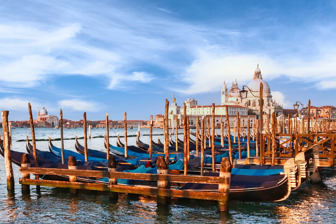 Secret World vs TripIt: A Melhor App para Veneza 2026 - Venezia | Secret World Trip Planner