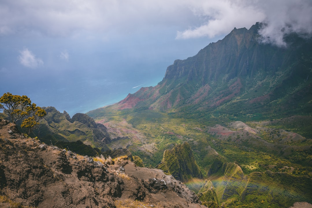 Scoprire le Spiagge della Nā Pali Coast: Un Paradiso Naturale - Contea di Kauai | Secret World Trip Planner