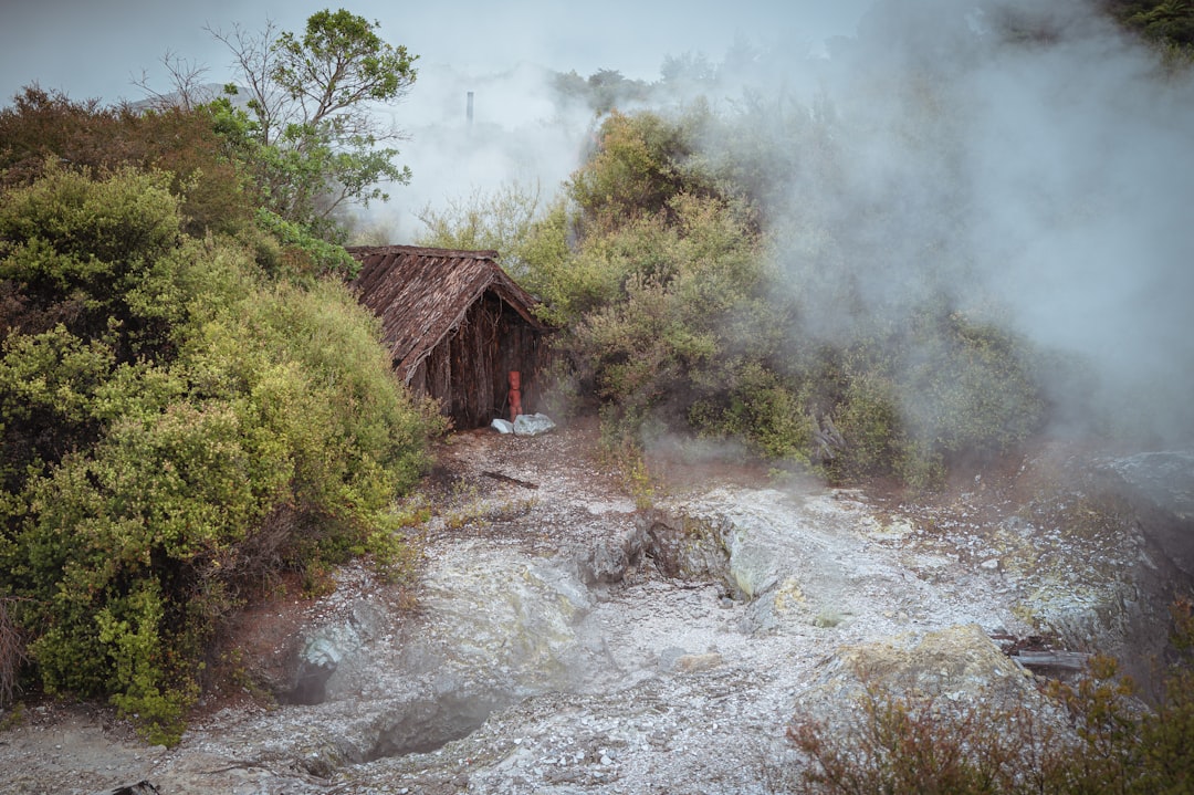 Aguas Termales Wai Ariki: Bienestar en Nueva Zelanda - 1047 Whakaue Street | Secret World Trip Planner
