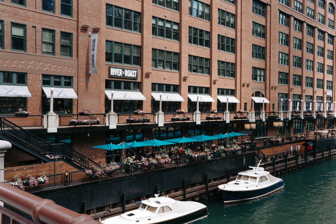 Beije o Chef: Uma Ícone de Amor em Chicago - Chicago | Secret World Trip Planner