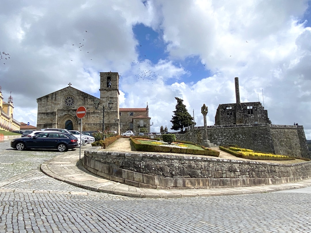 Découvrez Castro de São Miguel-o-Anjo : la forteresse historique au Portugal - Vilarinho das Cambas | Secret World Trip Planner