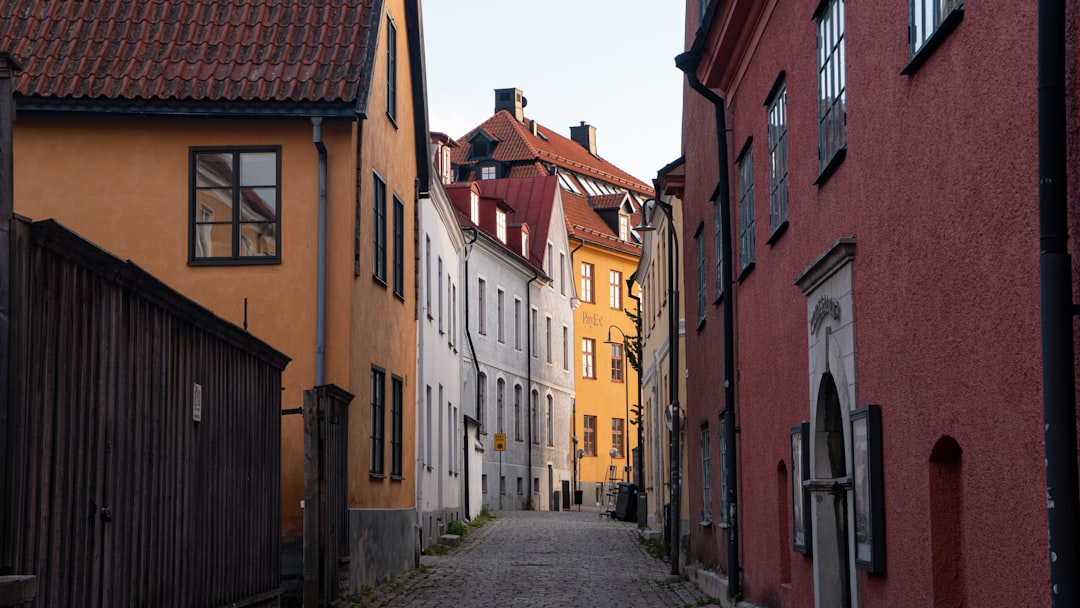 维斯比城墙:沉浸于瑞典中世纪的魅力 - 621 56 Visby | Secret World Trip Planner