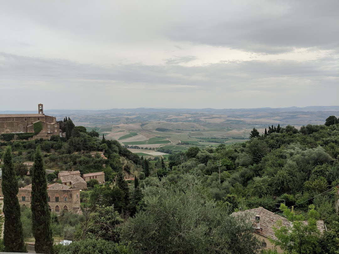 モンタルチーノ：ブルネッロの心臓部 - 53024 Montalcino SI | Secret World Trip Planner