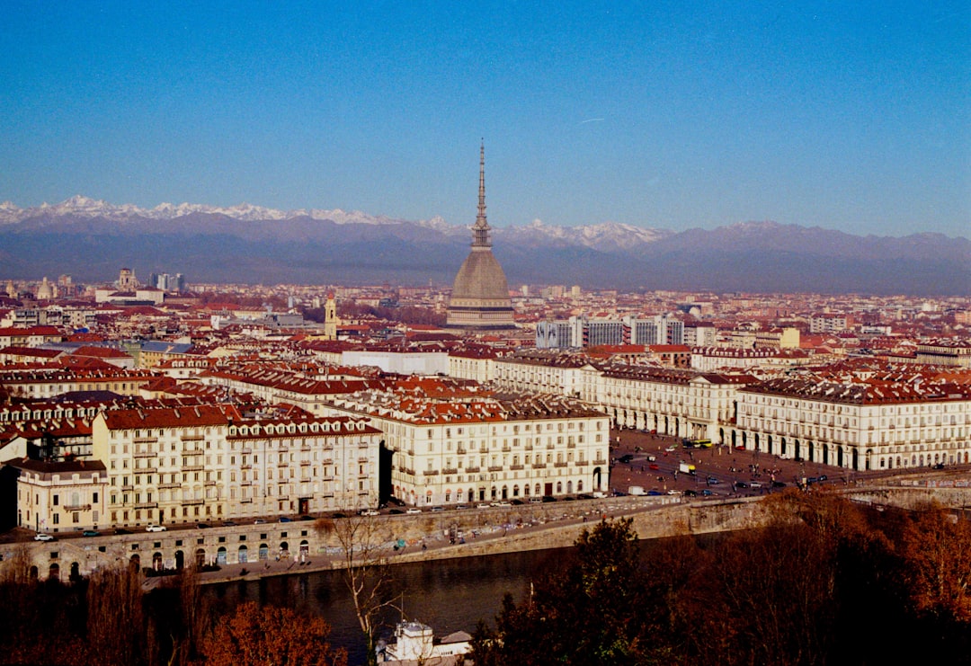 Découvrez les Vins de Turin : Barolo et Autres Merveilles - Torino TO | Secret World Trip Planner